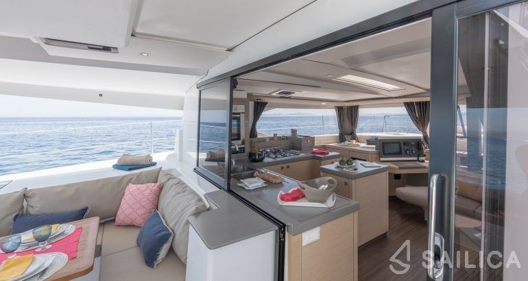 Saona 47 - Yacht Charter Sailica