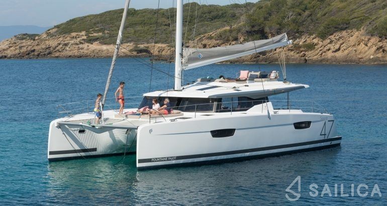 Saona 47 - Yacht Charter Sailica