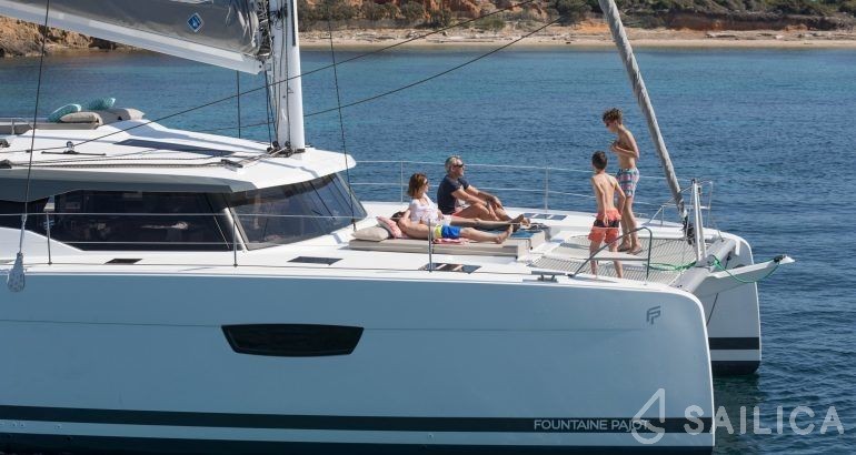 Saona 47 - Yacht Charter Sailica