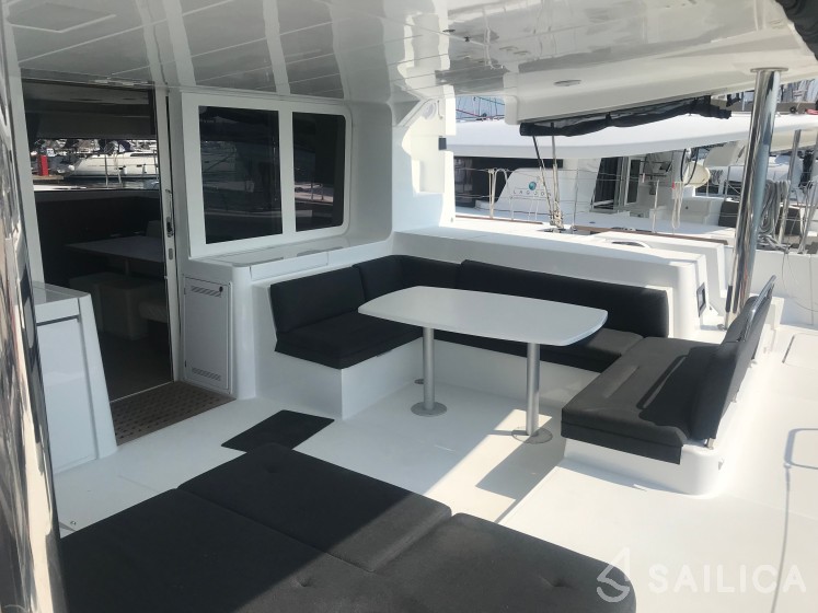 Lagoon 52F - Yacht Charter Sailica