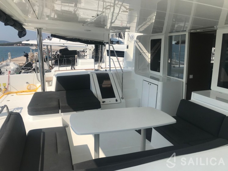 Lagoon 52F - Yacht Charter Sailica