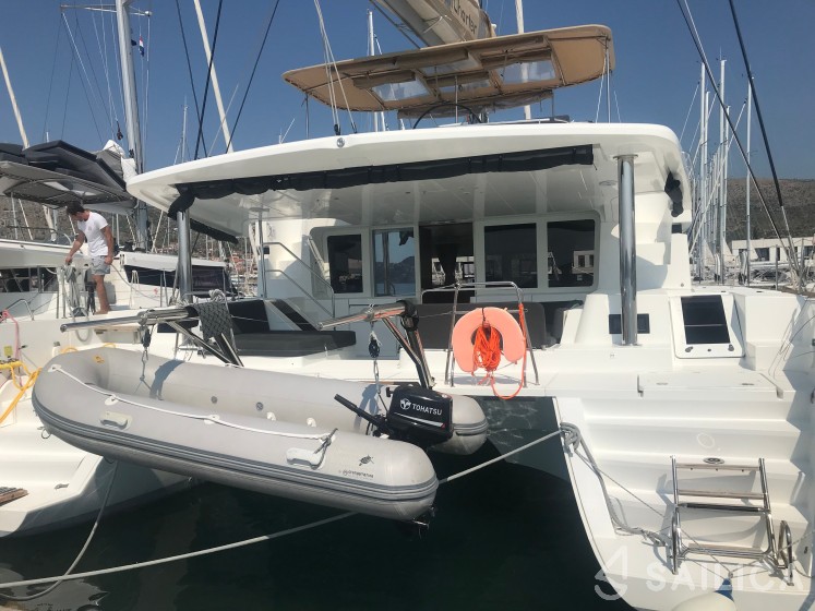 Lagoon 52F - Yacht Charter Sailica