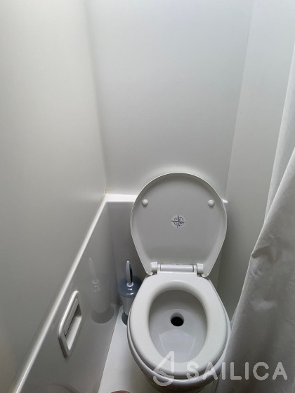 Lagoon 52F - Yacht Charter Sailica