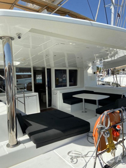 Lagoon 52F - Yacht Charter Sailica