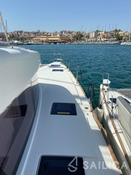 Lagoon 52F - Yacht Charter Sailica