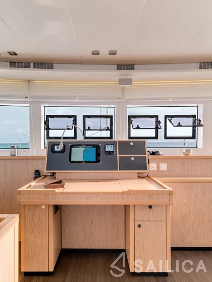 Lagoon 52F - Yacht Charter Sailica