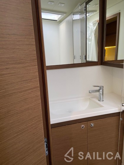 Lagoon 52F - Yacht Charter Sailica