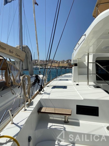 Lagoon 52F - Yacht Charter Sailica