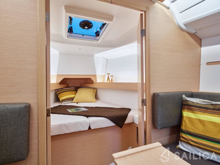 Sun Odyssey 349 - Yacht Charter Sailica