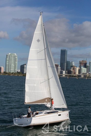 Sun Odyssey 349 - Yacht Charter Sailica