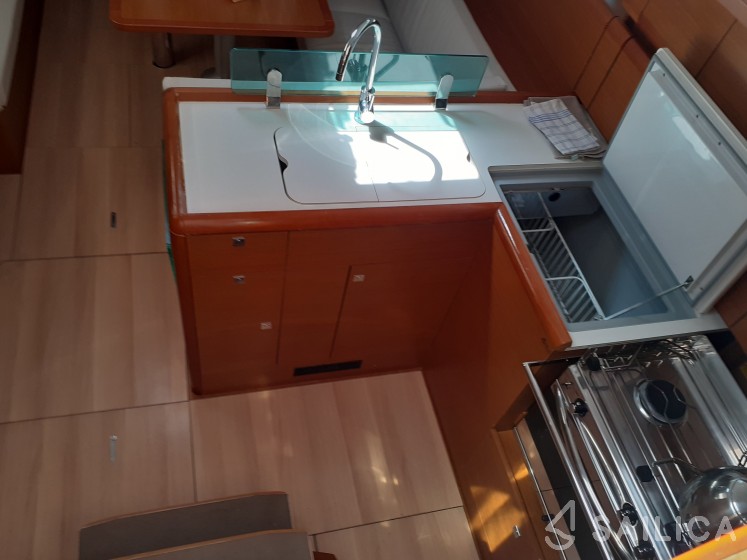 Sun Odyssey 389 - Yacht Charter Sailica