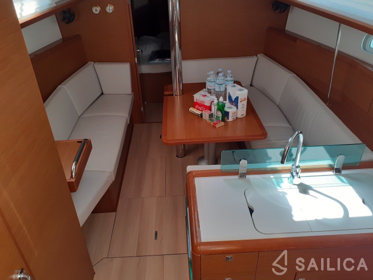 Sun Odyssey 389 - Yacht Charter Sailica