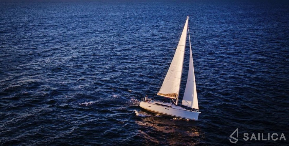 Sun Odyssey 389 - Yacht Charter Sailica