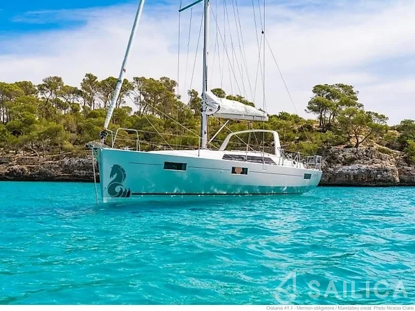 Oceanis 41.1 - Yacht Charter Sailica