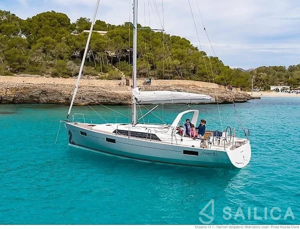 Oceanis 41.1 - Yacht Charter Sailica