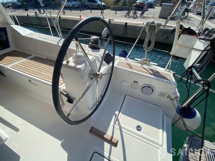 Oceanis 41.1 - Yacht Charter Sailica
