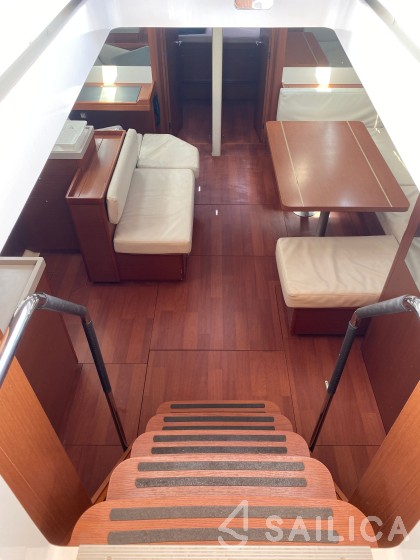 Oceanis 51.1 - Yacht Charter Sailica