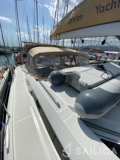Oceanis 51.1 - Yacht Charter Sailica