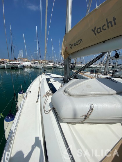Oceanis 51.1 - Yacht Charter Sailica