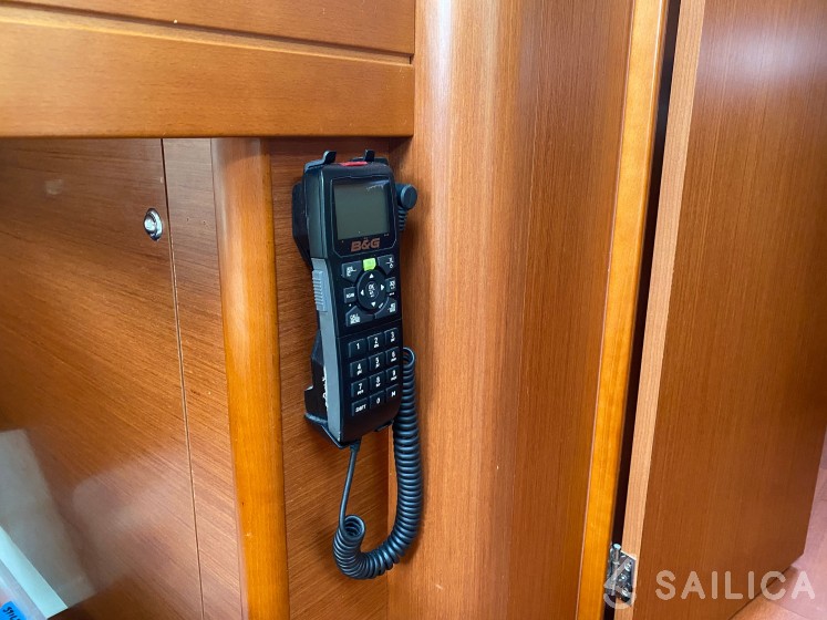Oceanis 51.1 - Yacht Charter Sailica