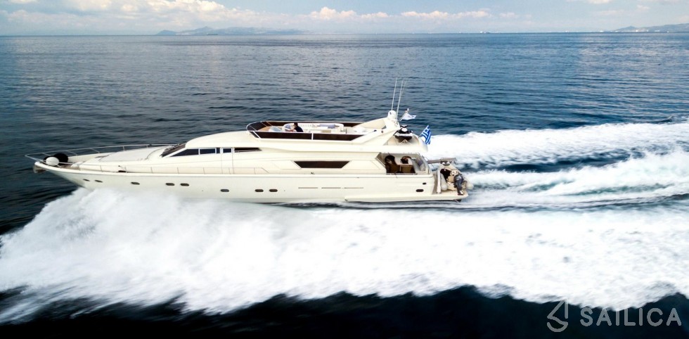 Ferretti 75 - Yacht Charter Sailica