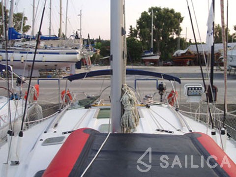 Sun Odyssey 42.2 - Yacht Charter Sailica