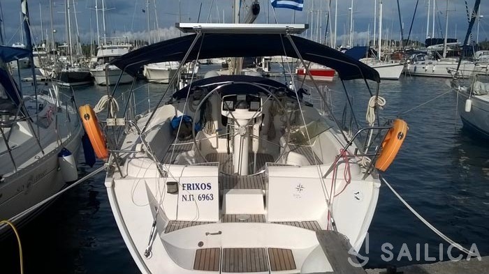 Sun Odyssey 42.2 - Yacht Charter Sailica