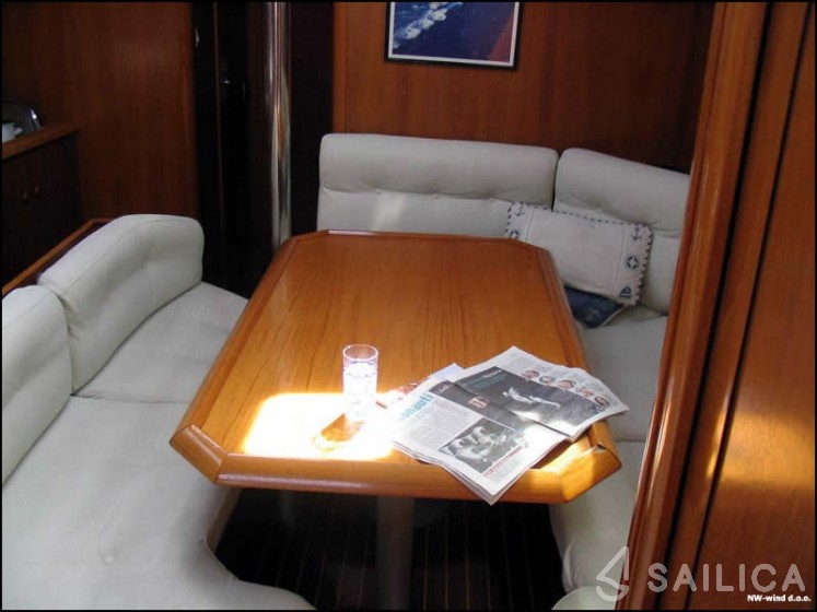 Sun Odyssey 42.2 - Yacht Charter Sailica