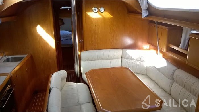 Sun Odyssey 42.2 - Yacht Charter Sailica