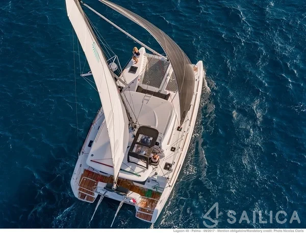 Lagoon 40 - Yacht Charter Sailica