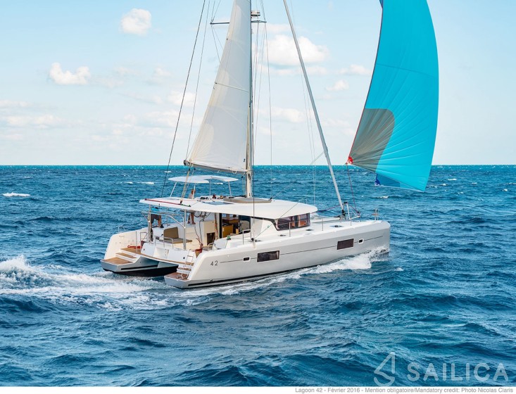 Lagoon 42 - Yacht Charter Sailica