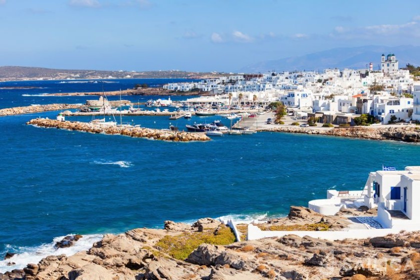 Lagoon 42 - Yacht Charter Sailica
