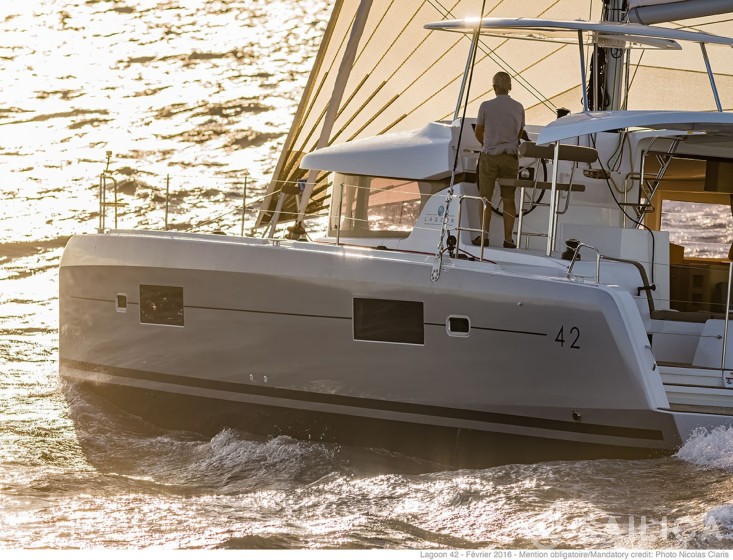 Lagoon 42 - Yacht Charter Sailica