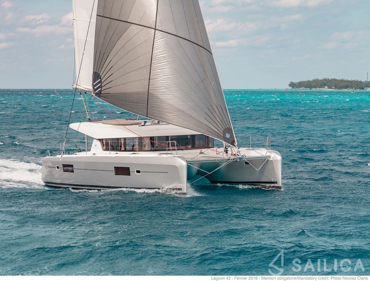 Lagoon 42 - Yacht Charter Sailica