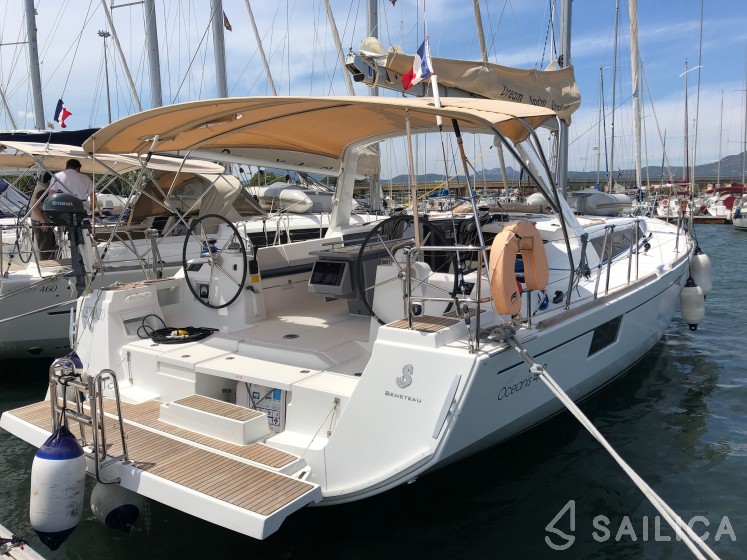 Oceanis 48 - Yacht Charter Sailica