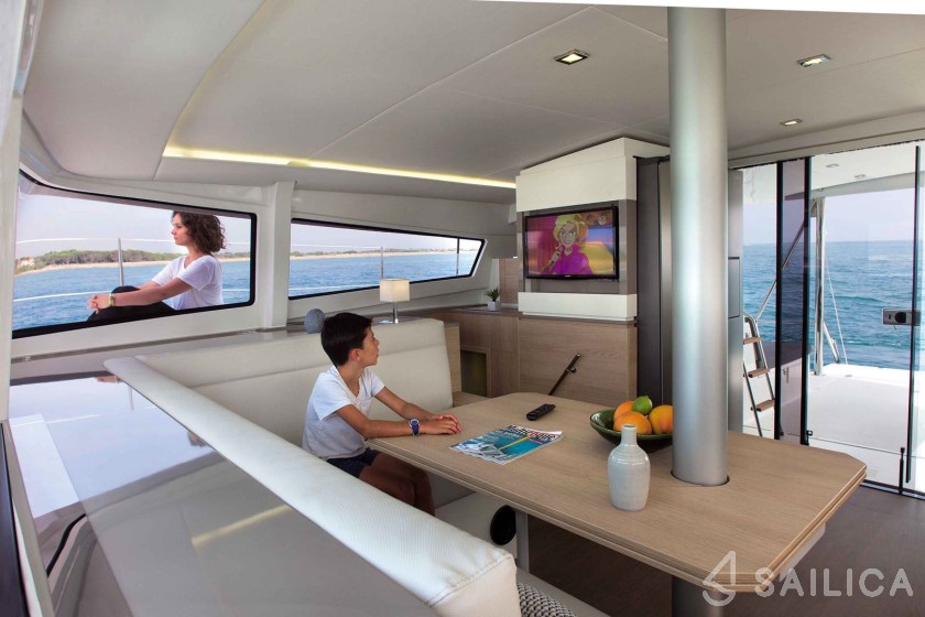 Bali 4.5 - Yacht Charter Sailica