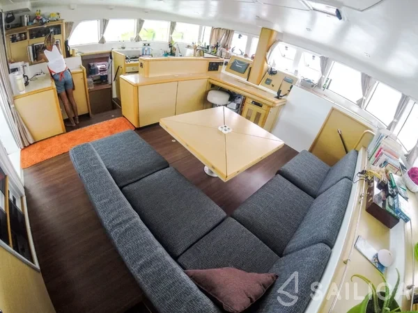 Lagoon 500 - Yacht Charter Sailica