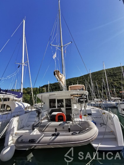 Lagoon 40 - Yacht Charter Sailica