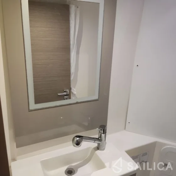 Lucia 40 - Yacht Charter Sailica