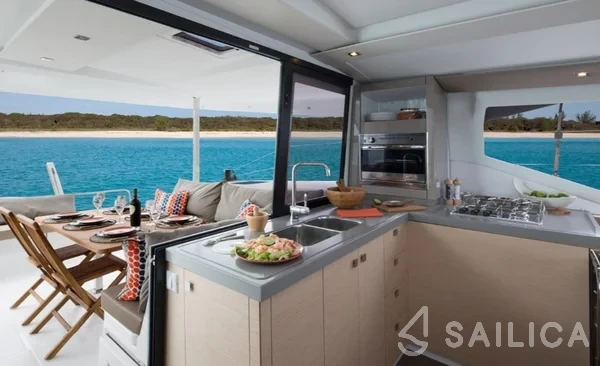 Lucia 40 - Yacht Charter Sailica