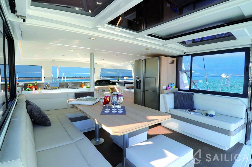 Bali 4.3 - Yacht Charter Sailica