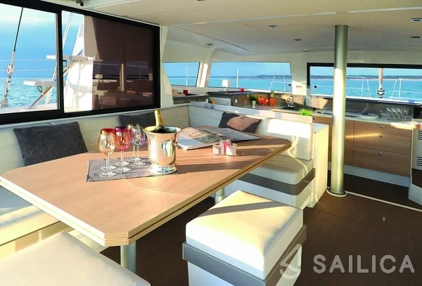 Bali 4.3 - Yacht Charter Sailica