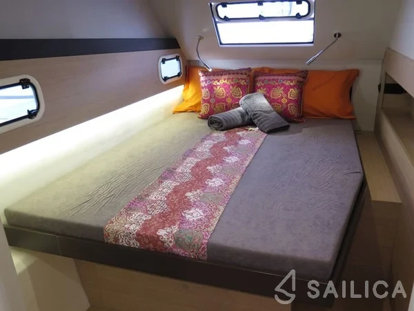 Bali 4.3 - Yacht Charter Sailica