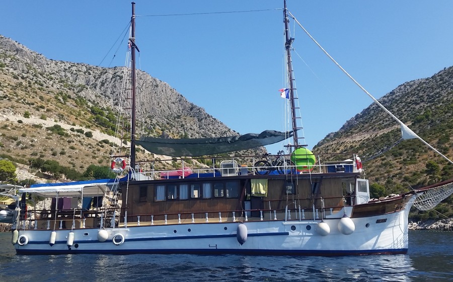 Gulet - Yacht Charter Sailica
