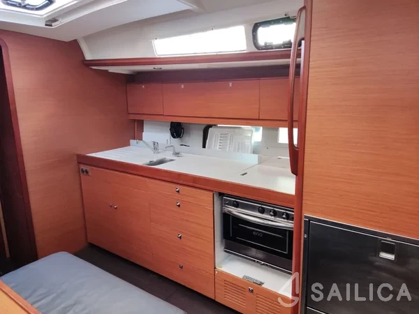 Dufour 460 GL - Yacht Charter Sailica