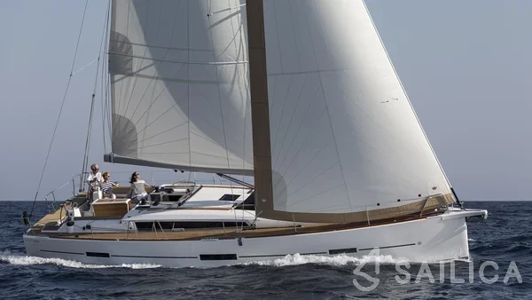 Dufour 460 GL - Yacht Charter Sailica