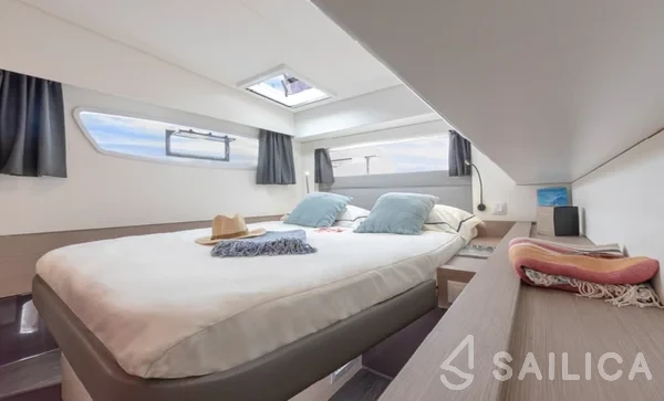 Elba 45 - Yacht Charter Sailica