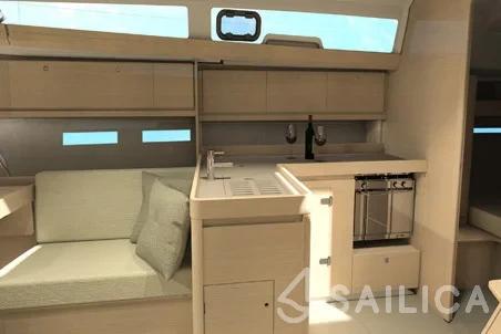 Dufour 412 GL - Yacht Charter Sailica