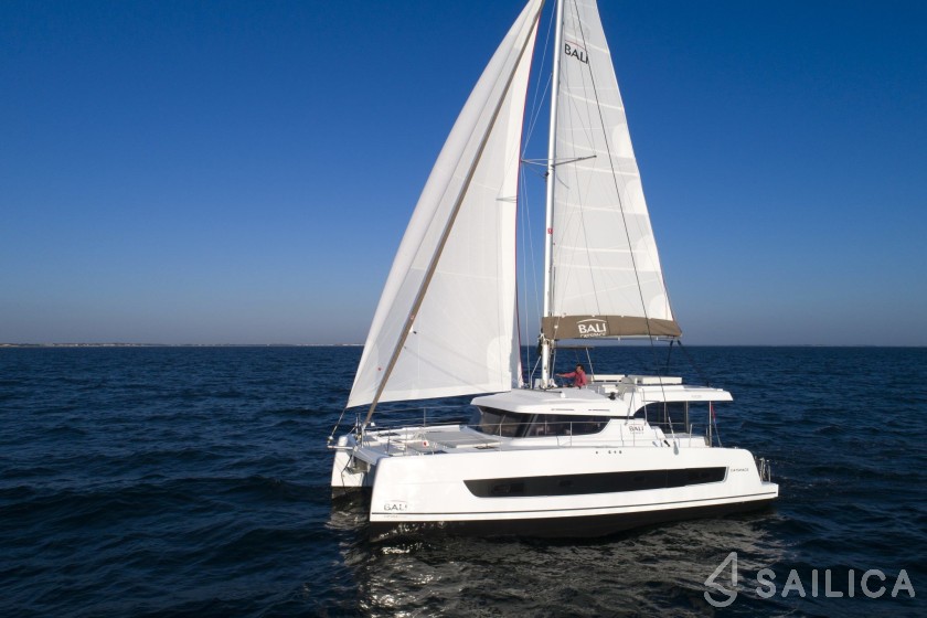 Bali Catspace - Yacht Charter Sailica
