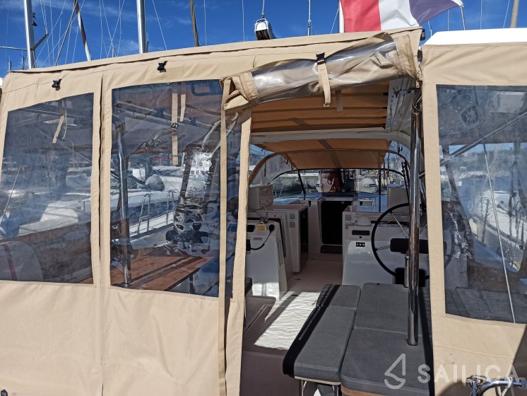 Sun Loft 47 - Yacht Charter Sailica